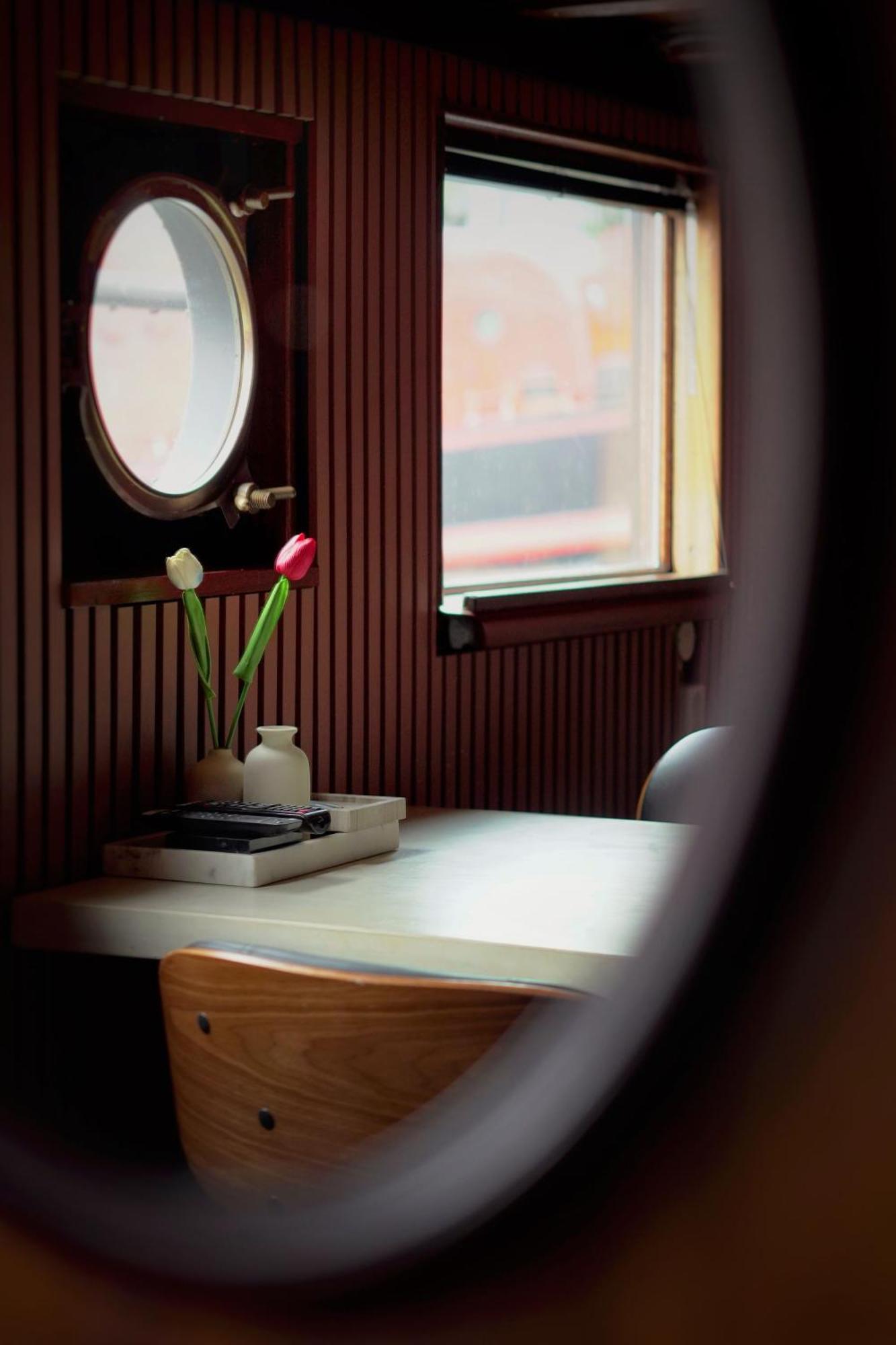 Houseboat-Amsterdam-Classic Exterior photo